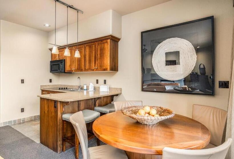 Люкс Кровать Кинг, Red Mountain Resort