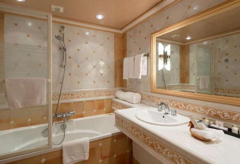 חדר דלוקס, Relais De La Poste