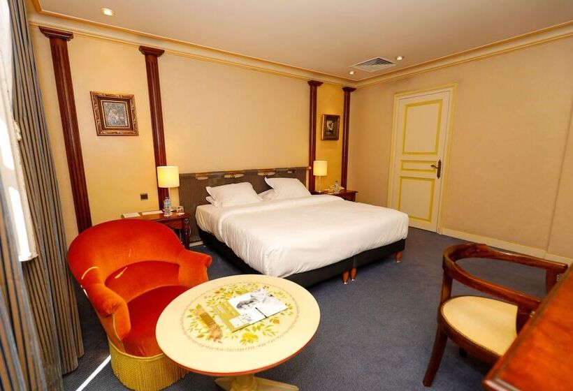 חדר סופריור, Relais De La Poste