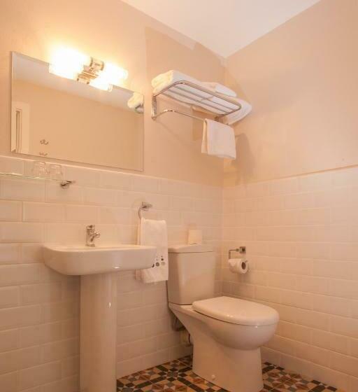 オーシャンビューデラックスルーム, Roundstone House