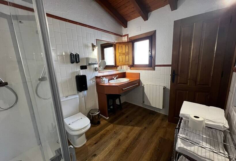חדר משפחתי, Hospedium Hotel Rural Abadía De Yuste