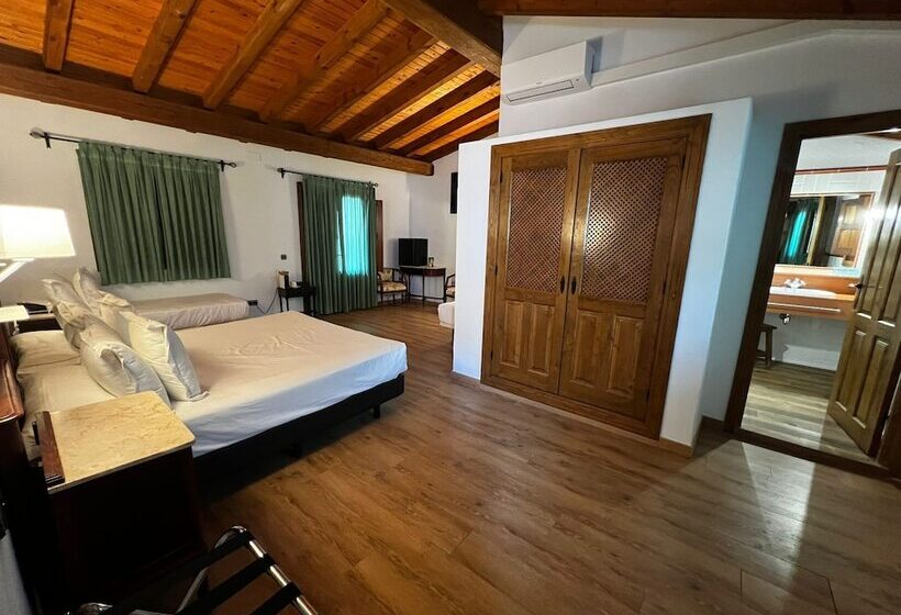 חדר משפחתי, Hospedium Hotel Rural Abadía De Yuste
