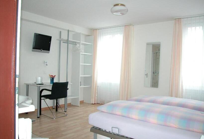 غرفة قياسية, Sporting