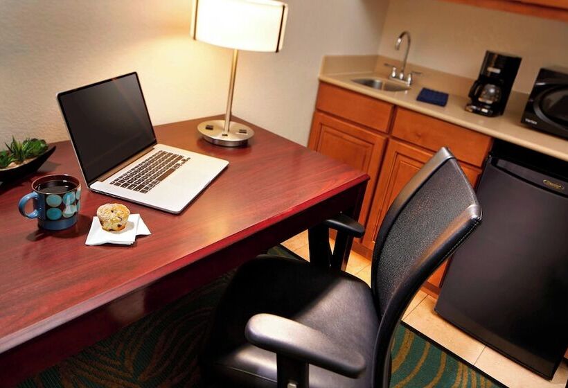 Люкс, Best Western Hesperia Victorville Suites