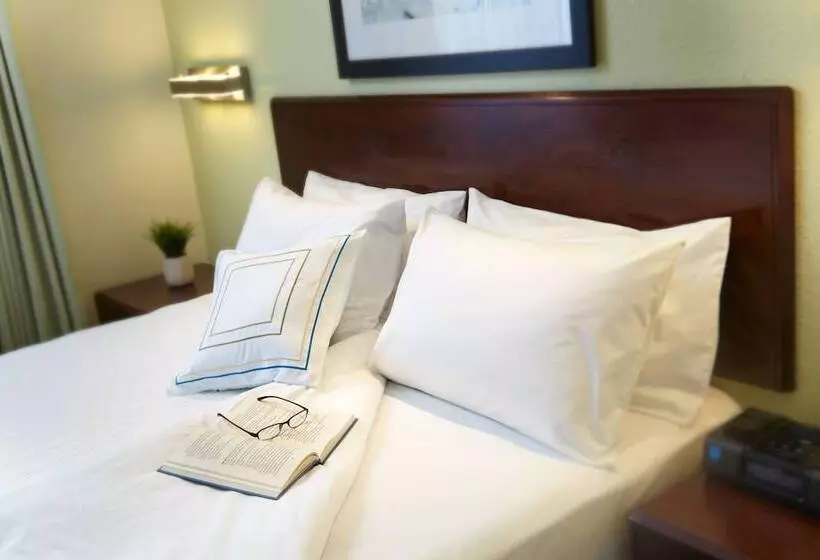سوییت, Best Western Hesperia Victorville Suites