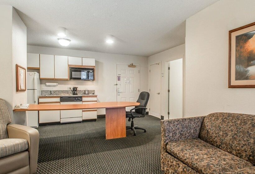 جناح, Birch Hill Suites Columbia