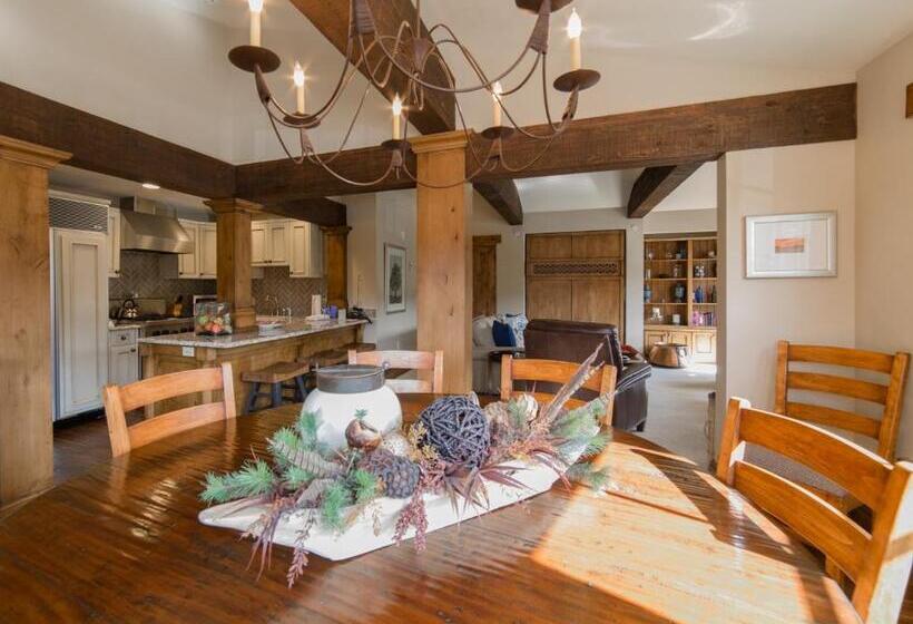 スイート, The Chateaux Deer Valley