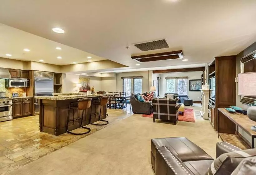 3 Bedroom Suite, The Chateaux Deer Valley