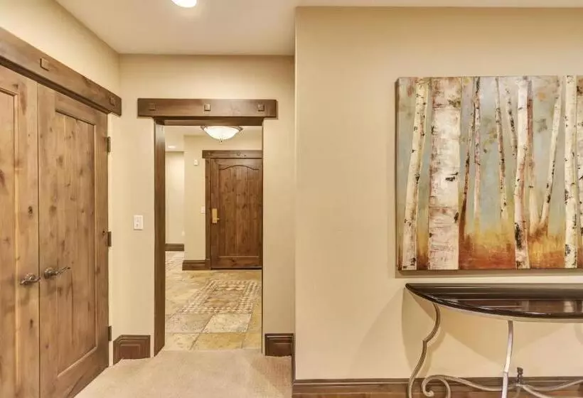 3 Bedroom Suite, The Chateaux Deer Valley
