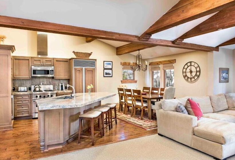 豪华套房, The Chateaux Deer Valley