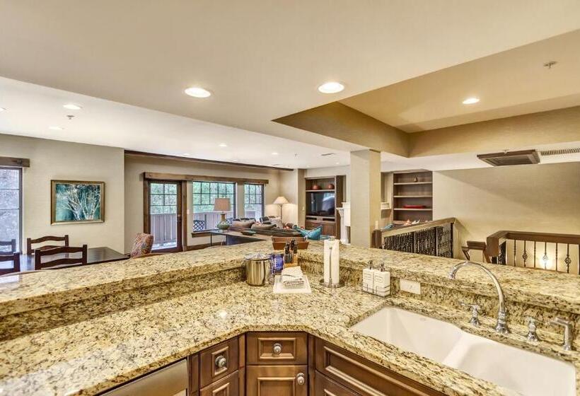 四卧套房, The Chateaux Deer Valley