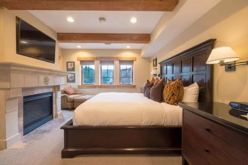 3 Bedroom Suite, The Chateaux Deer Valley
