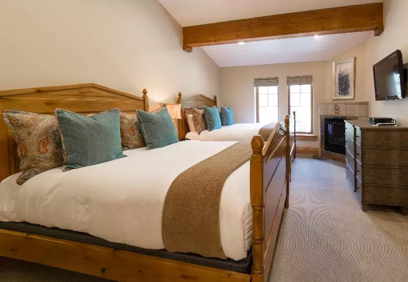 سوئیت دلوکس 3 خوابه, The Chateaux Deer Valley