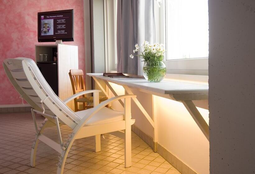 اتاق استاندارد با چشمانداز شهر, The Marmara Antalya