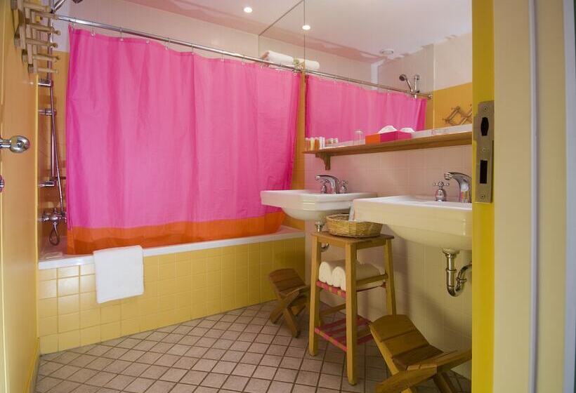 اتاق استاندارد با چشمانداز شهر, The Marmara Antalya