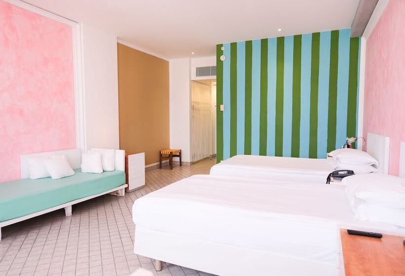 اتاق استاندارد با چشمانداز شهر, The Marmara Antalya