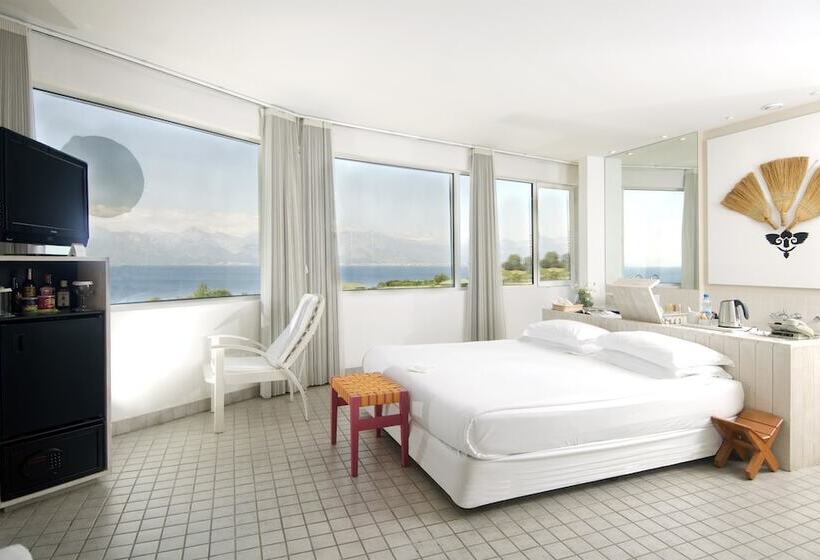 Deluxe Room, The Marmara Antalya