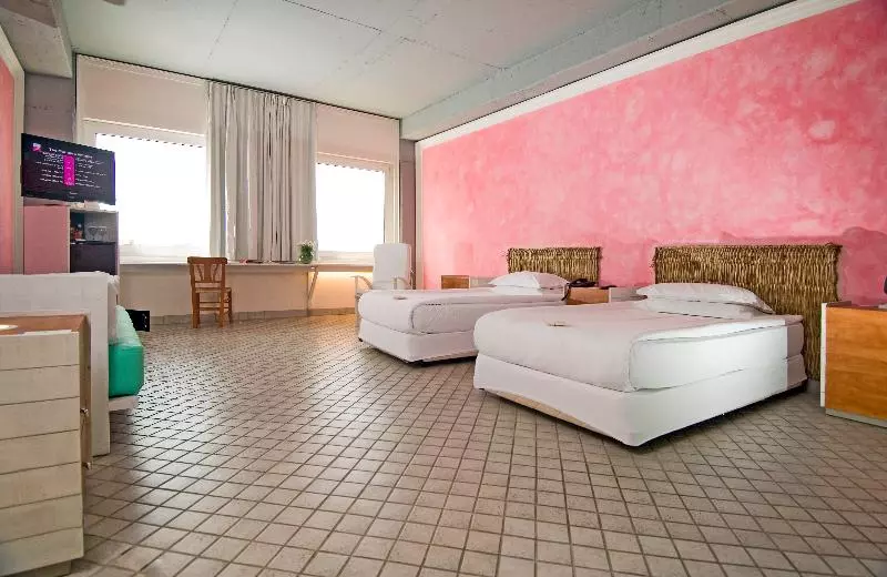 اتاق استاندارد با چشمانداز شهر, The Marmara Antalya