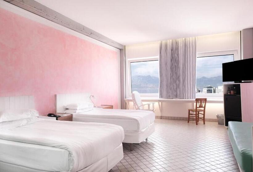 اتاق استاندارد با چشمانداز دریا, The Marmara Antalya