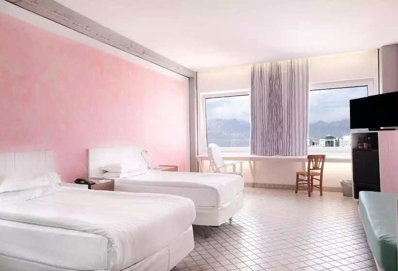 اتاق استاندارد با چشمانداز دریا, The Marmara Antalya