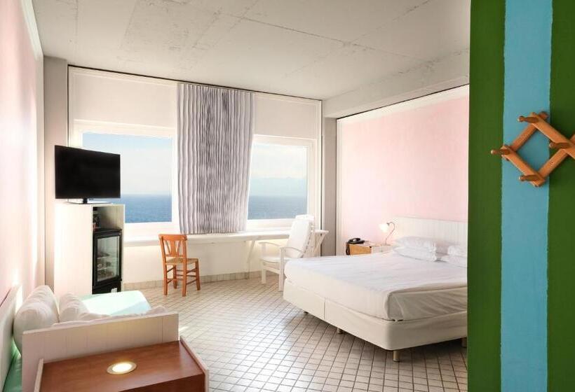 اتاق استاندارد با چشمانداز دریا, The Marmara Antalya