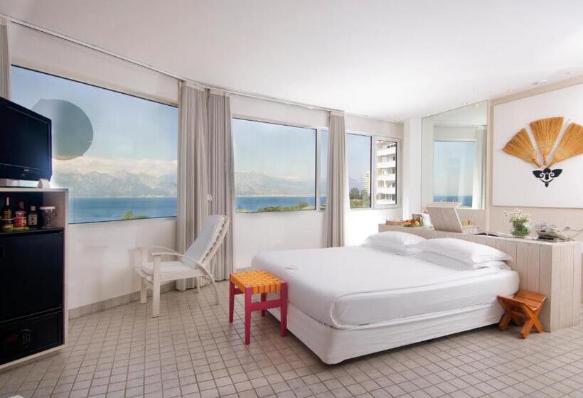 اتاق لوکس, The Marmara Antalya