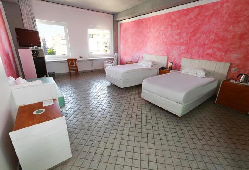 Family Room, The Marmara Antalya