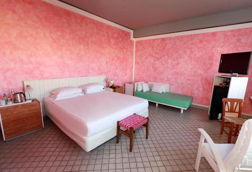 اتاق خانوادگی, The Marmara Antalya