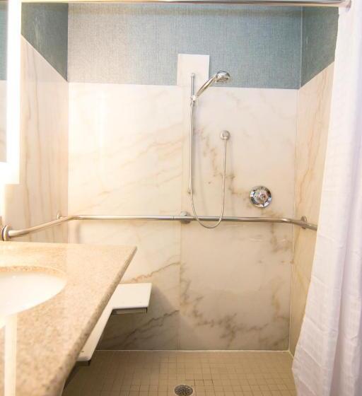 适合残疾人使用的标准间, Wingate By Wyndham   Orlando International Airport  Free Hot Breakfast