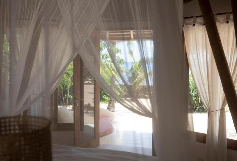 Семейный Номер, 81 Palms Resort