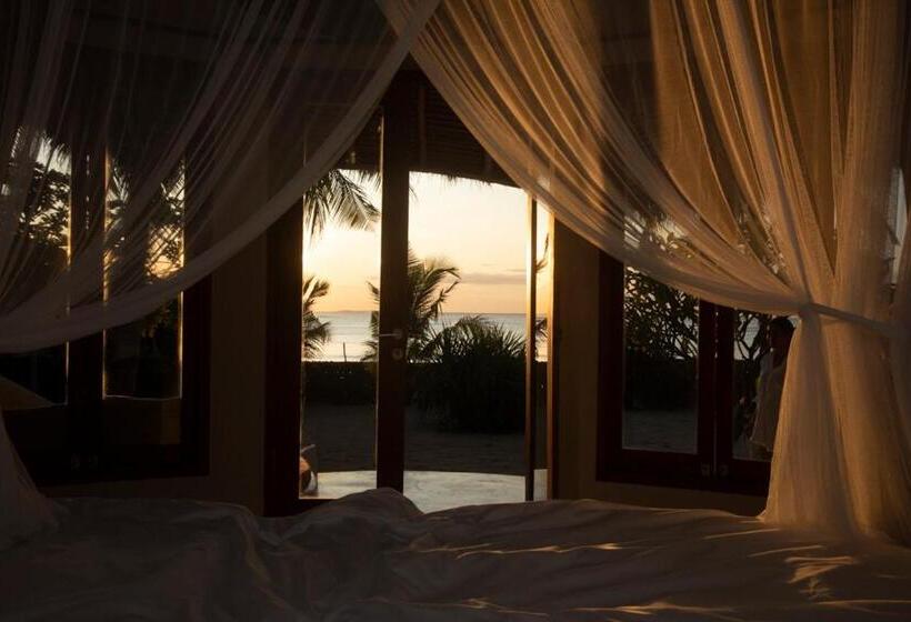 Семейный Номер, 81 Palms Resort