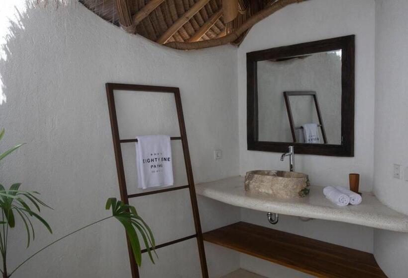 Семейный Номер, 81 Palms Resort