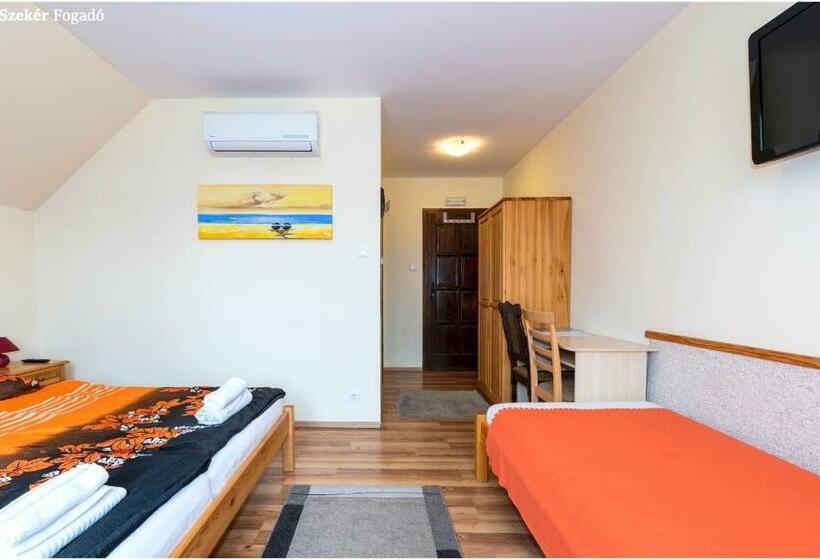 スタンダードルーム, Szekér Fogadó