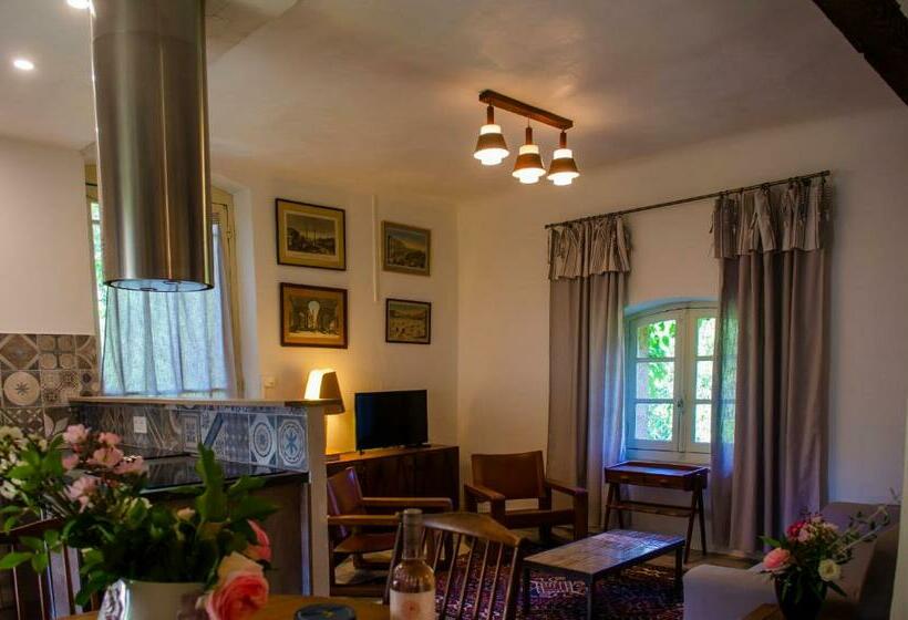 דירת שני חדרים, Château Hermitage De Combas