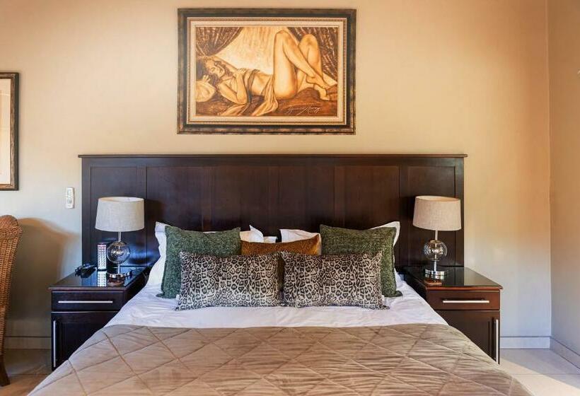 キングサイズベッドのスーペリアルーム, Kathu Gamagara Lodge