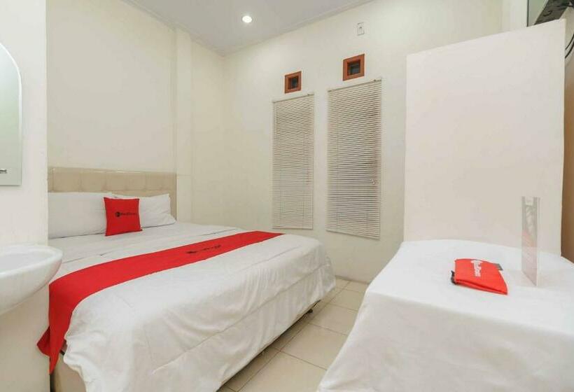 חדר סטנדרט, Reddoorz @ Haraito Tarutung