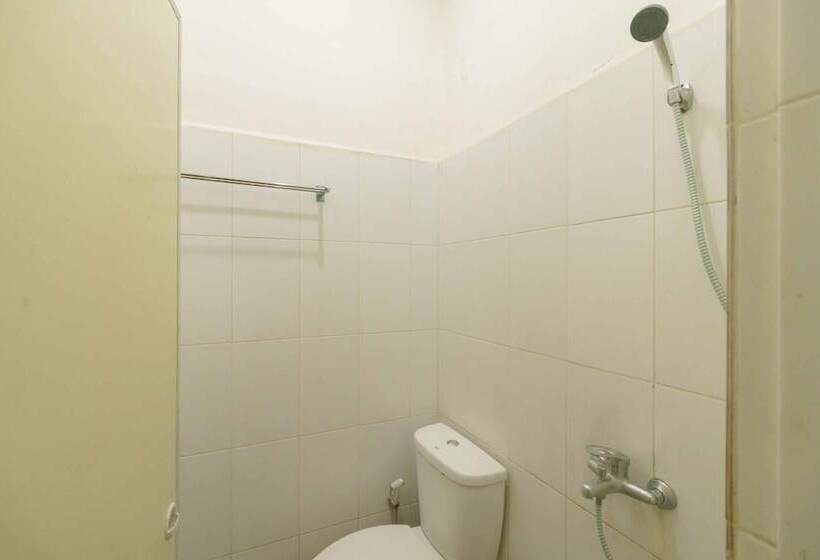 חדר סטנדרט, Reddoorz @ Haraito Tarutung