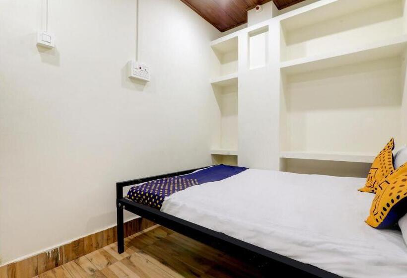 トリプルクラシックルーム, Spot On Nandish Lodge