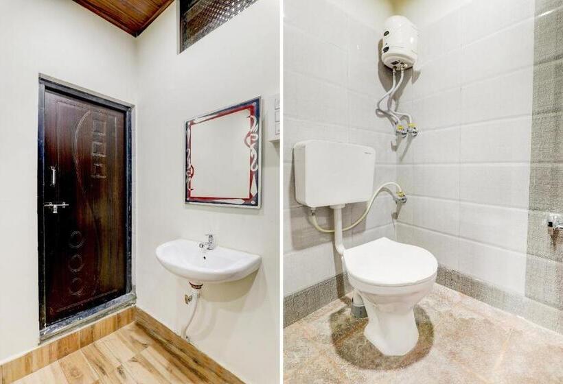 トリプルクラシックルーム, Spot On Nandish Lodge