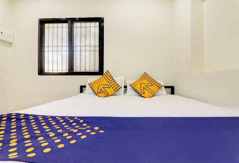三人经典房间, Spot On Nandish Lodge
