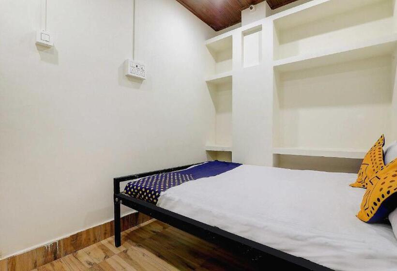 トリプルクラシックルーム, Spot On Nandish Lodge