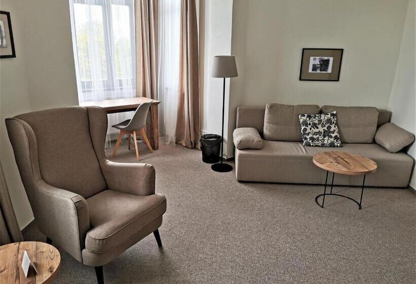 סוויטה, švýcarský Dům