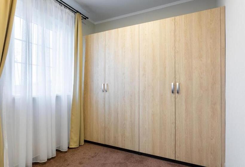 غرفة سوبيريور ثلاثية, Vinařství U Kapličky