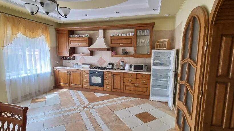 ویلای 1 خوابه, Villa Vera