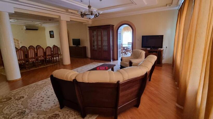 ویلای 1 خوابه, Villa Vera