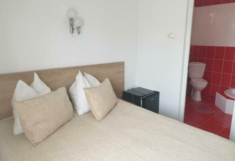 基本间, Pensiunea Ama