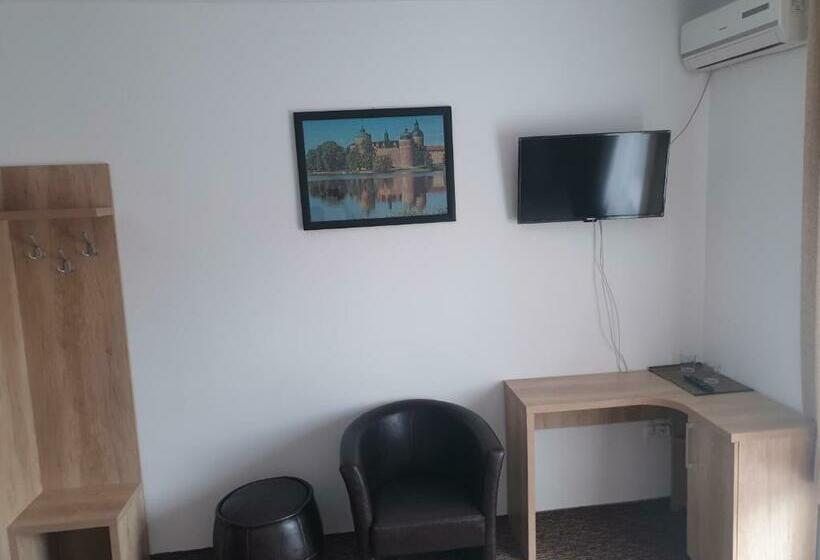 基本间, Pensiunea Ama