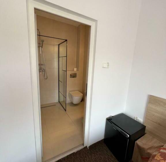 기본룸, Pensiunea Ama