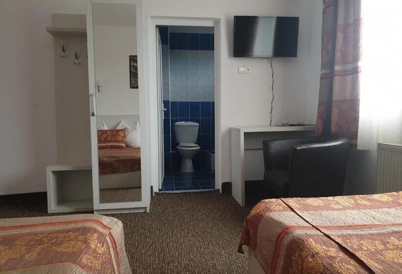 스탠다드 트리플 룸, Pensiunea Ama