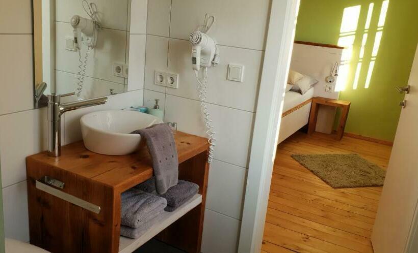 غرفة قياسية, Schlosstaverne Lunz